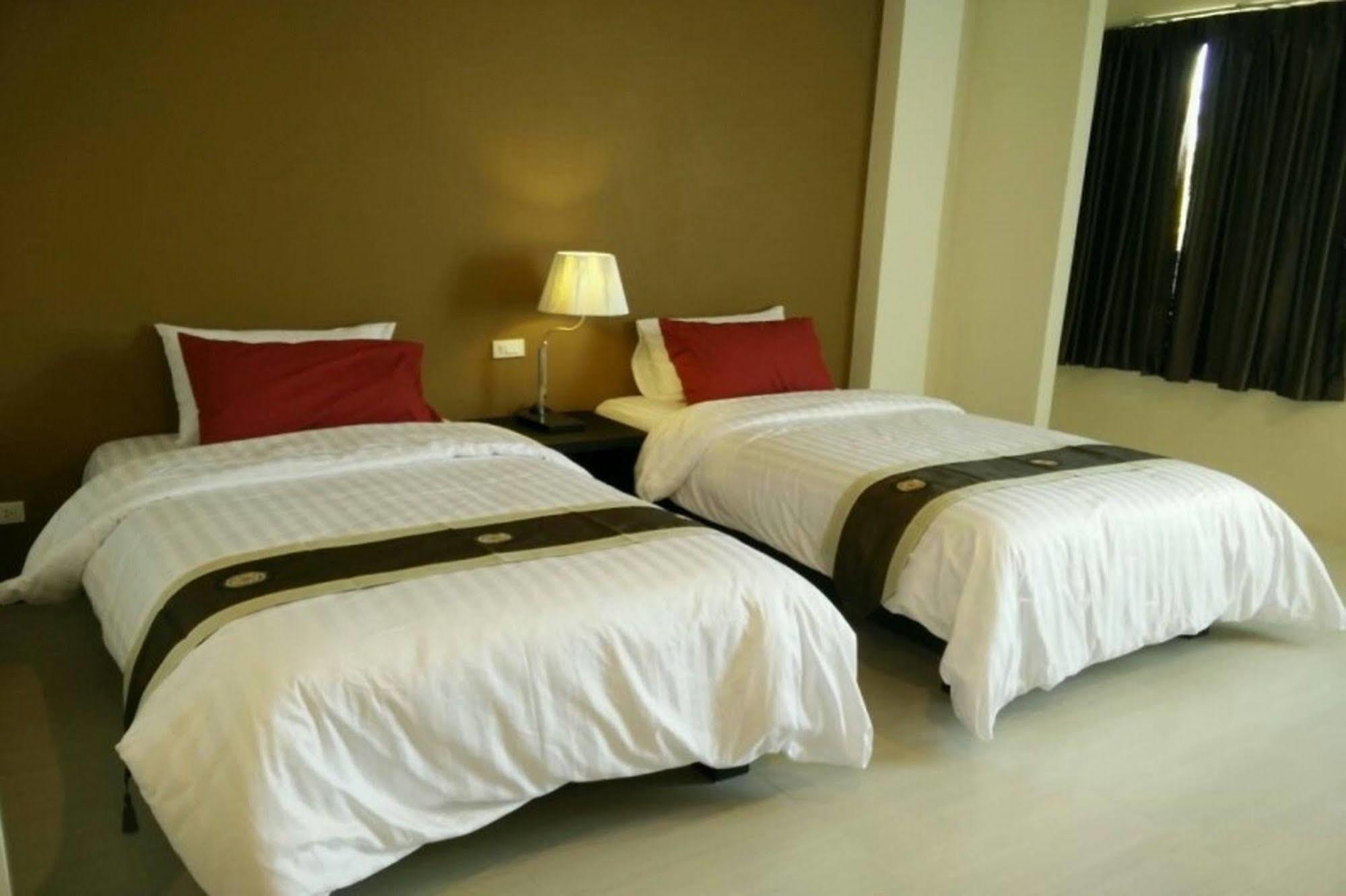 One Fu Hotel Сурин Экстерьер фото