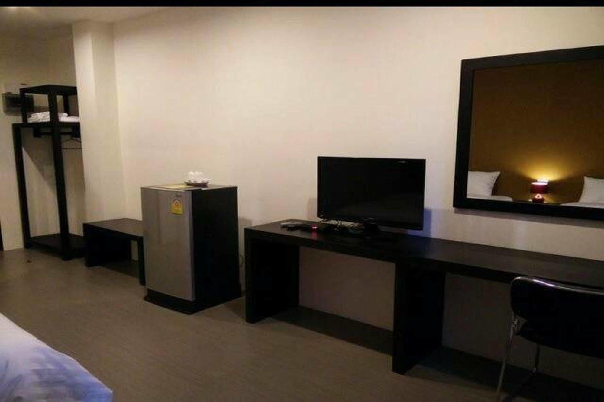 One Fu Hotel Сурин Экстерьер фото